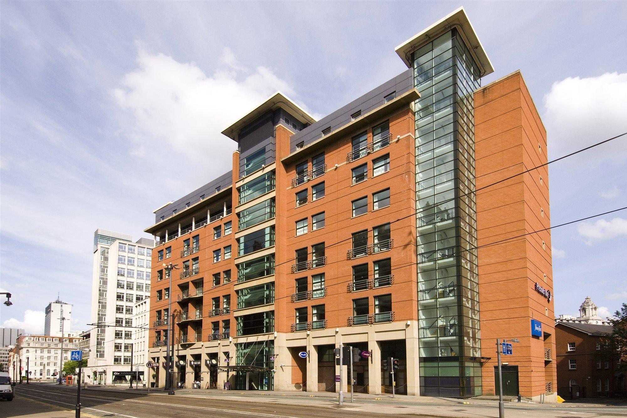 Premier Inn Manchester Central Екстериор снимка