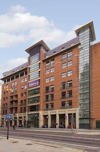 Premier Inn Manchester Central Екстериор снимка