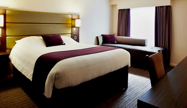 Premier Inn Manchester Central Екстериор снимка